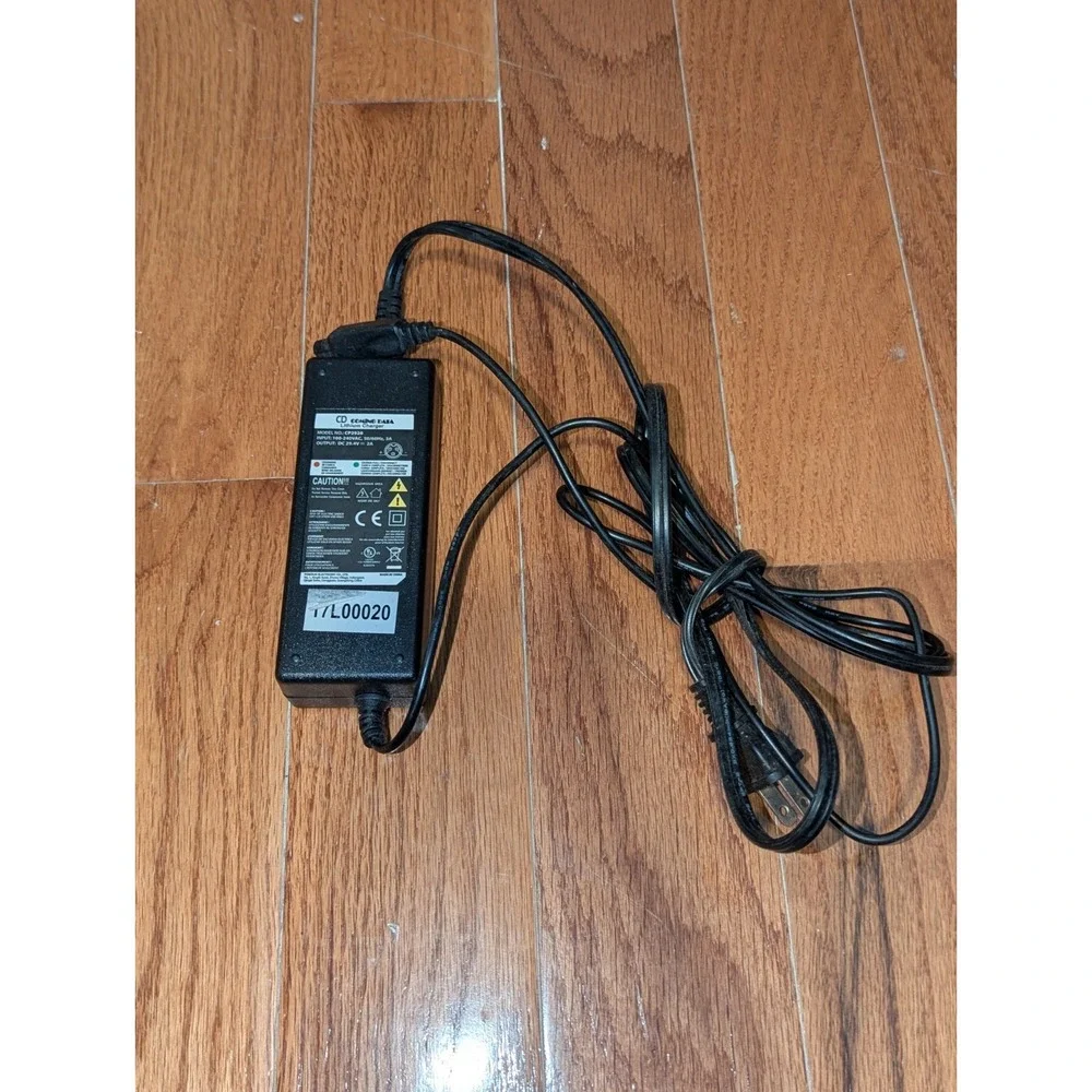 Coming Data Model CP2920 lithium charger‎ for 24V batteries